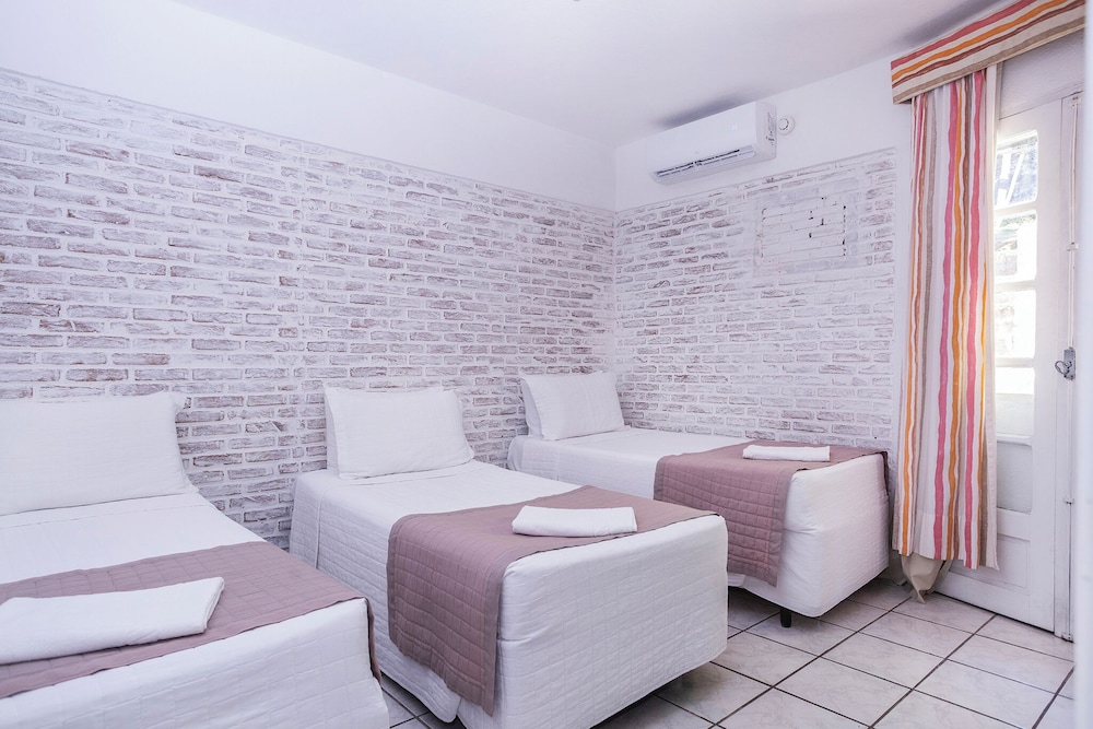 Ilhabela Hotel 33/50