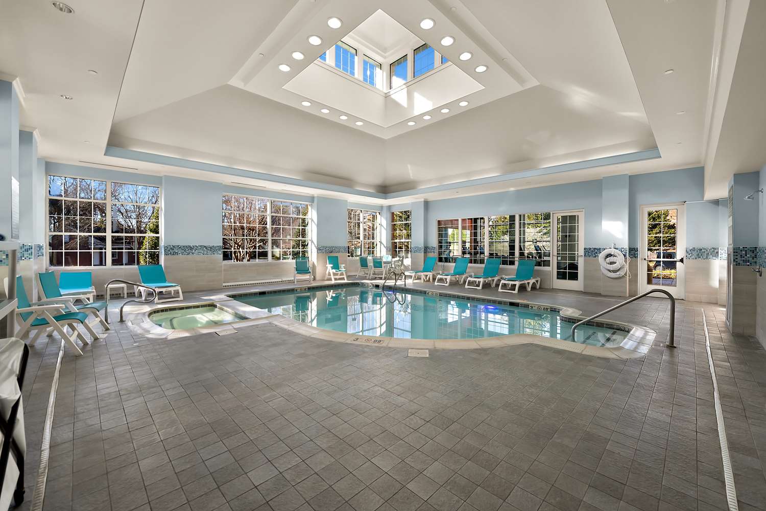swimming pool spa