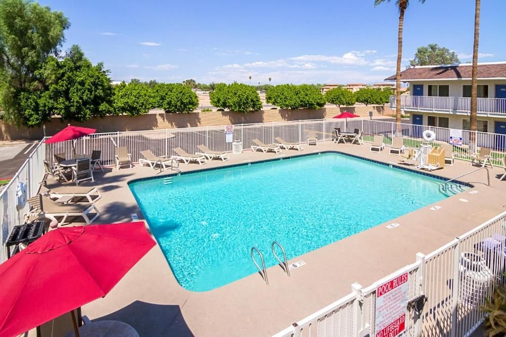 Motel6 Mesa, AZ - North 39/53