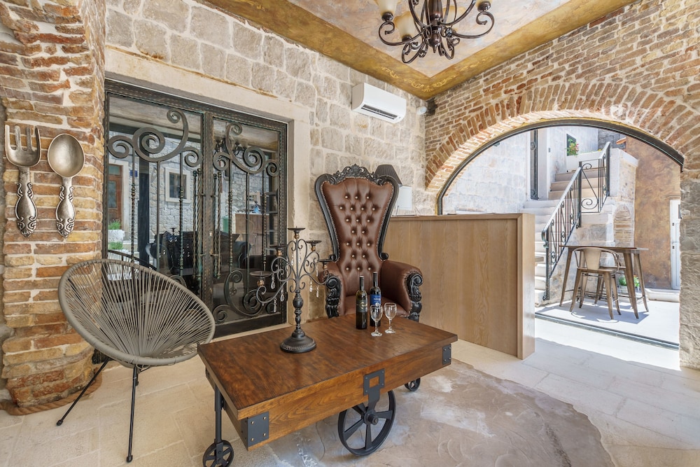 Heritage Palace Varos - MAG Quaint & Elegant Boutique Hotels 6/81