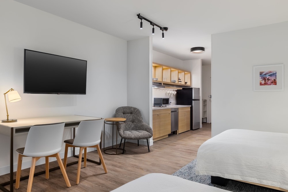 Towneplace Suites By Marriott Geneva 26/40