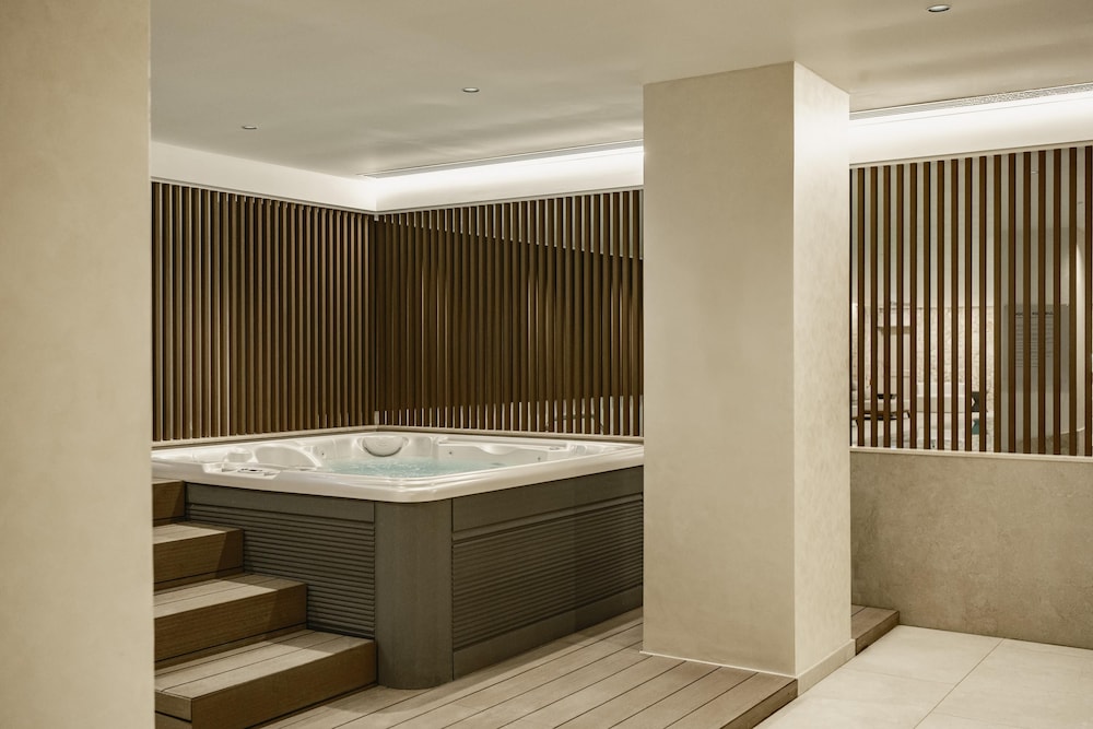 Hyatt Centric Malta 24/50