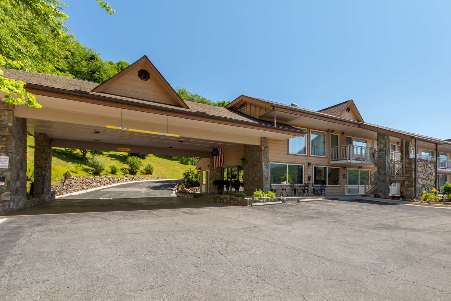 Best Western Smoky Mountain Inn 33/39