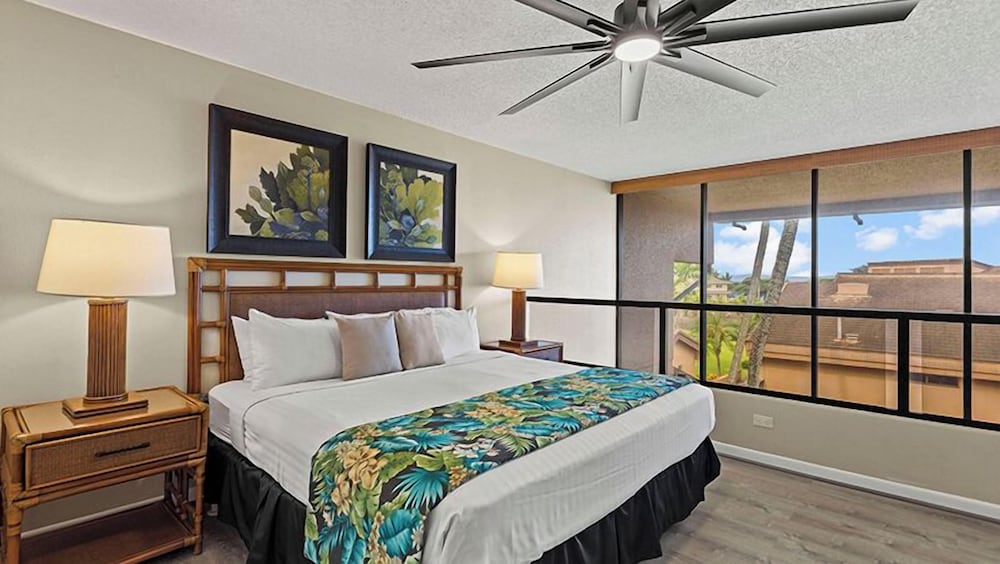 Kahana Villa 52/72