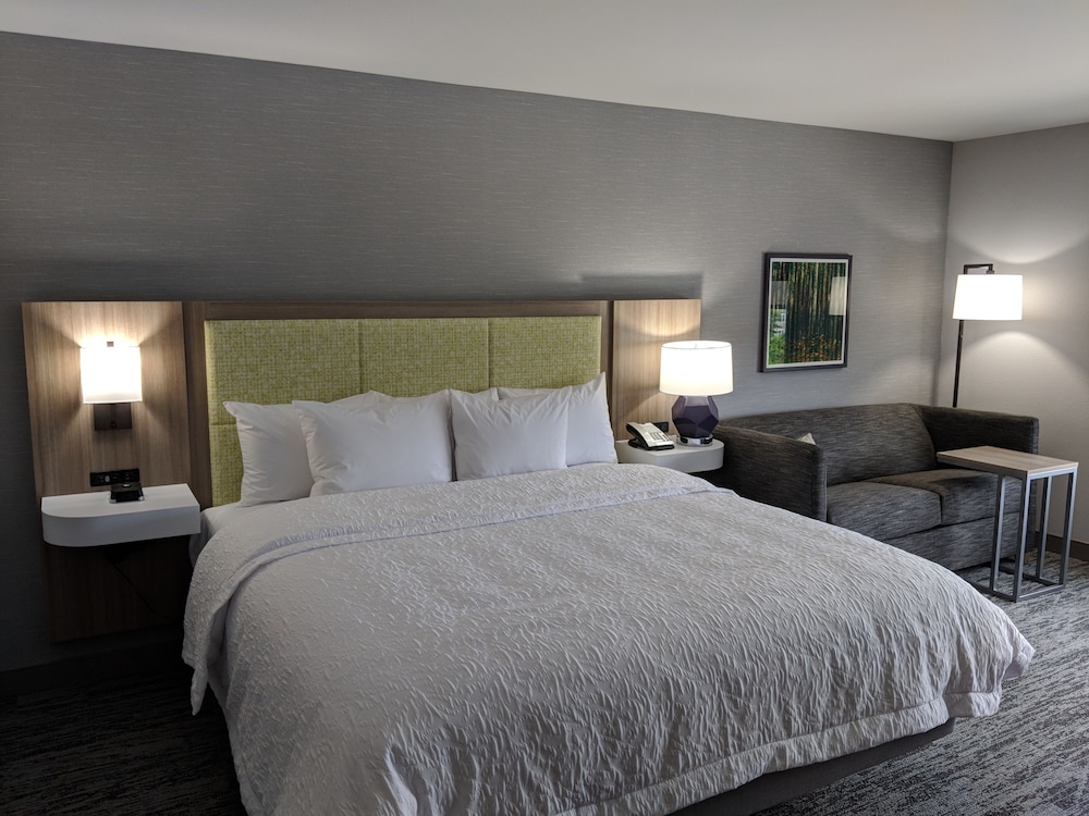 Hampton Inn & Suites Rocky Hill-Hartford South Ct 17/39