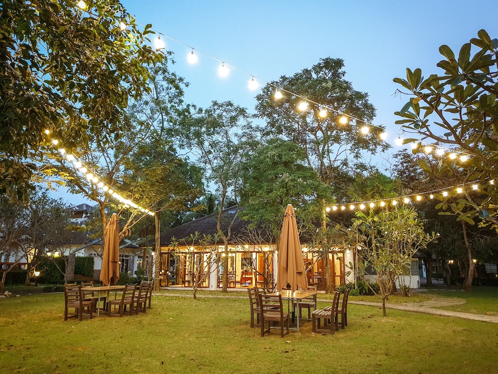 Baan Tai Had Resort and Water Sports 36/50