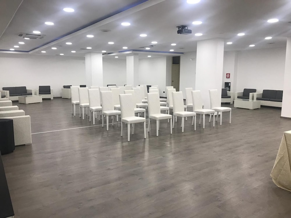 Domus Grand Hotel 35/44