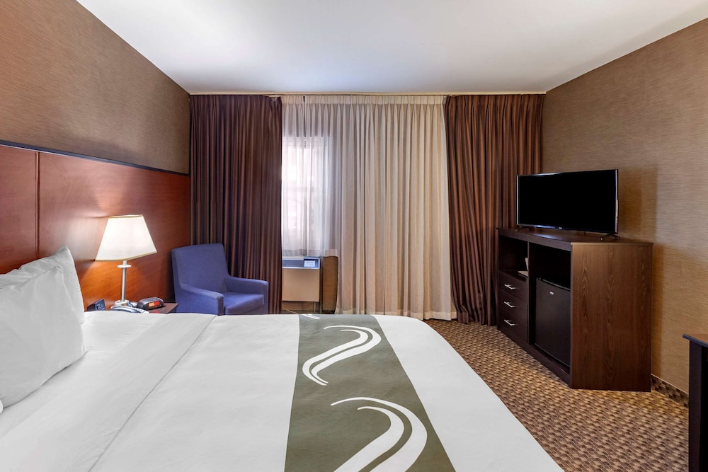 Standard, King Bed