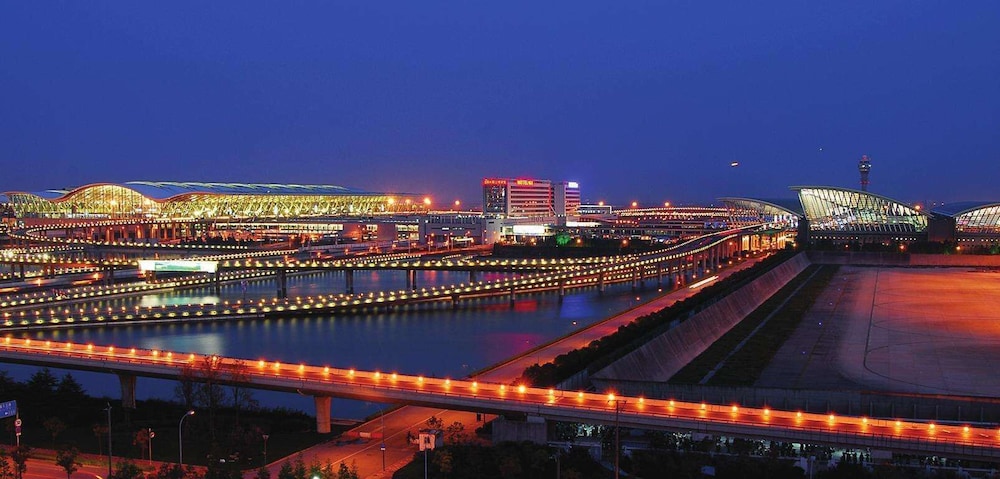 New Knight Royal Hotel Airport and International Resort 56/61