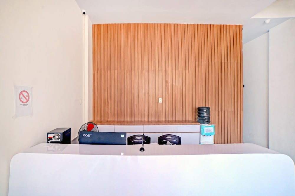 OYO 90559 Gamacity Residence 6/25