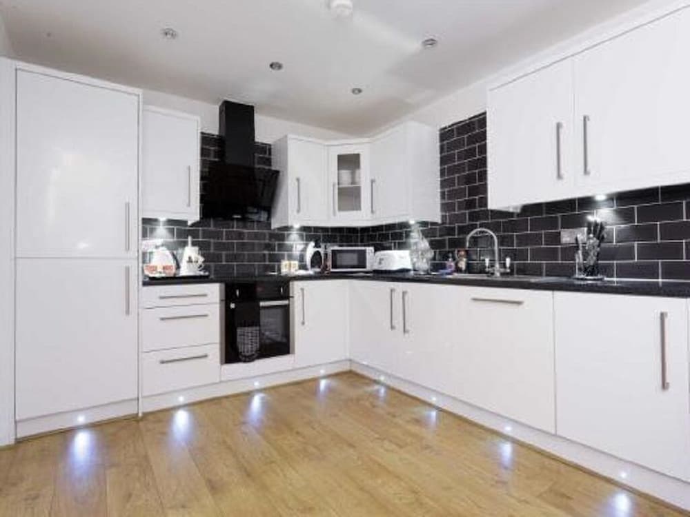 Live In Leeds Nazarene Apartments 43/48