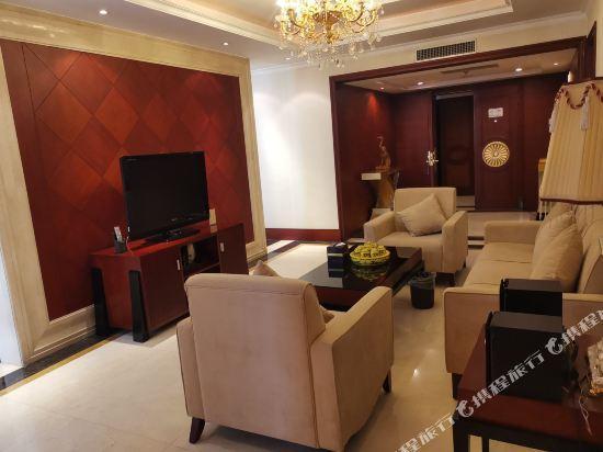 Lakeside Hotel Beijing 20/26