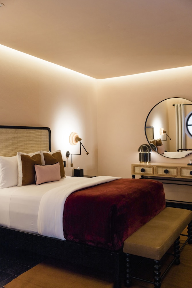 DESIGN, SINGLE, QUEEN BED