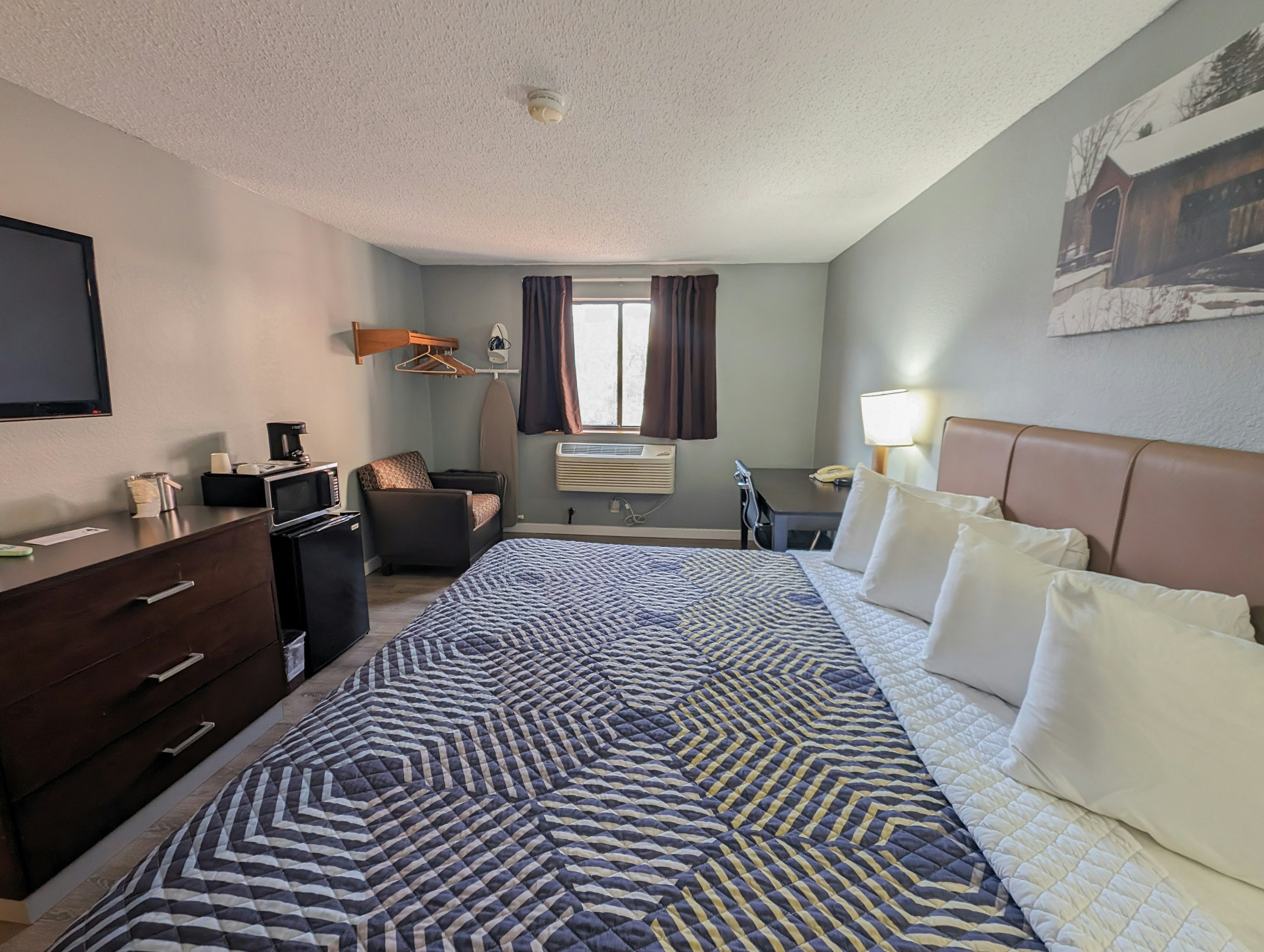 Super 8 By Wyndham Brattleboro 15/29
