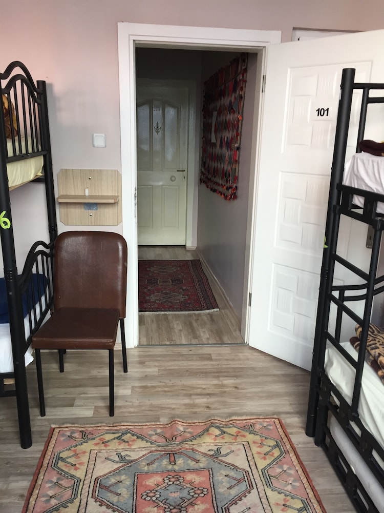 Avrasya Hostel 7/50