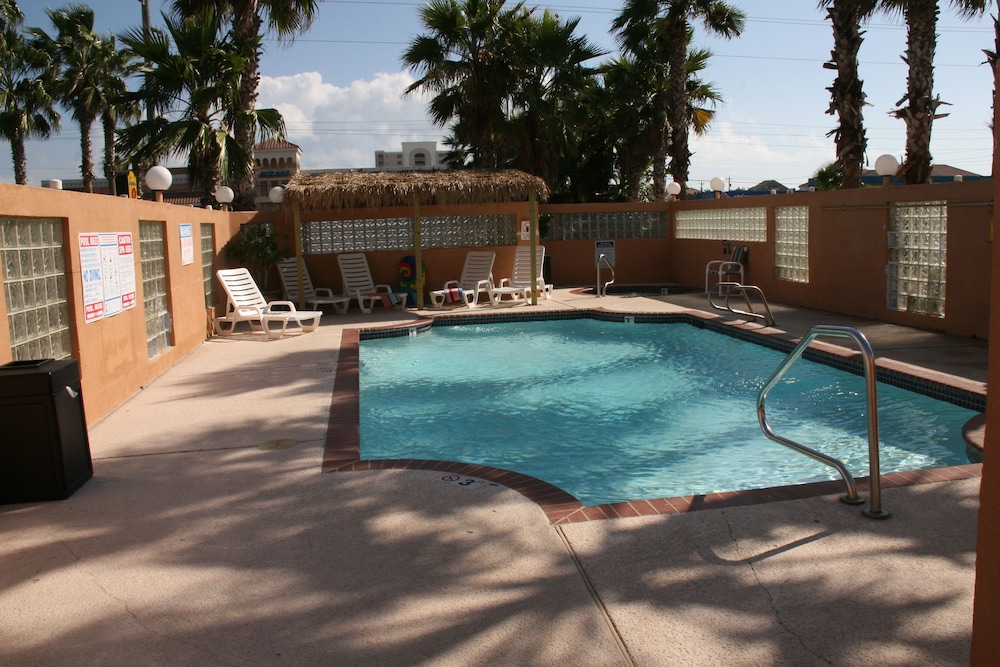 Super 8 By Wyndham South Padre Island 1/25