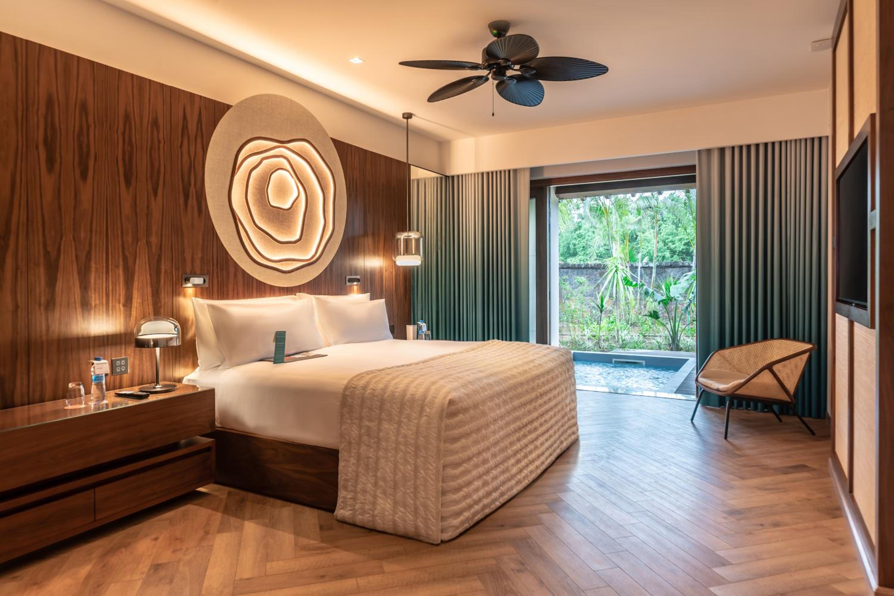 Hideaway, King Bed, Adult Only, Plunge Pool