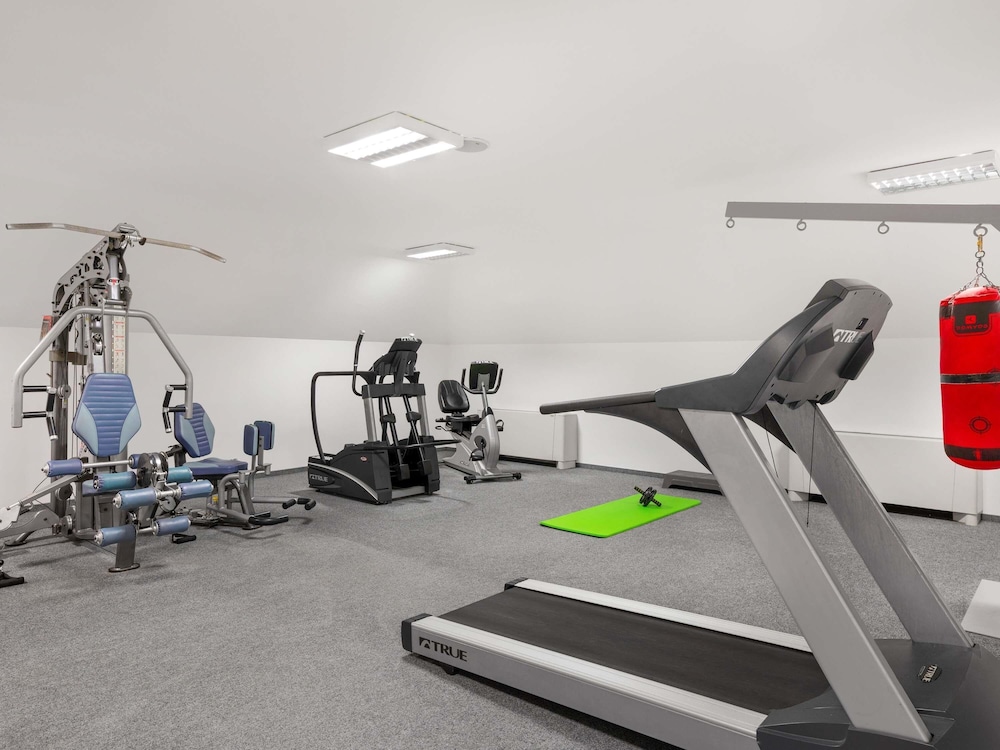 Mercure Szekesfehervar Magyar Kiraly 41/64