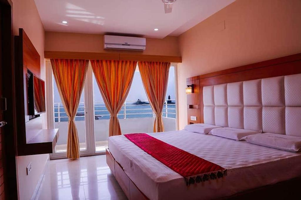 Hotel Maadhini 17/35