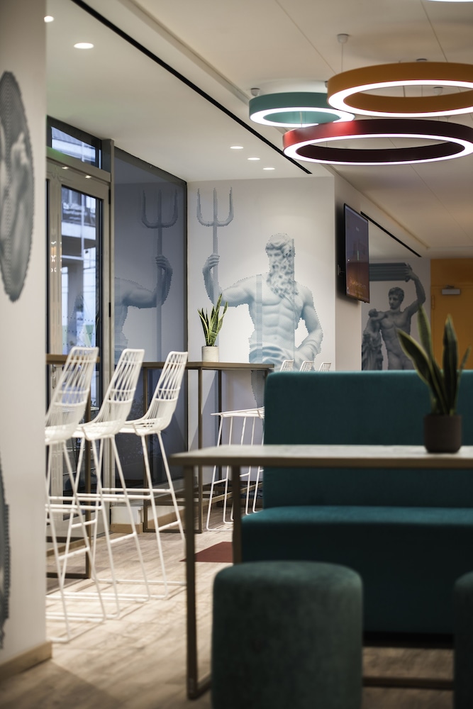 Ibis Styles Athens Routes 27/49