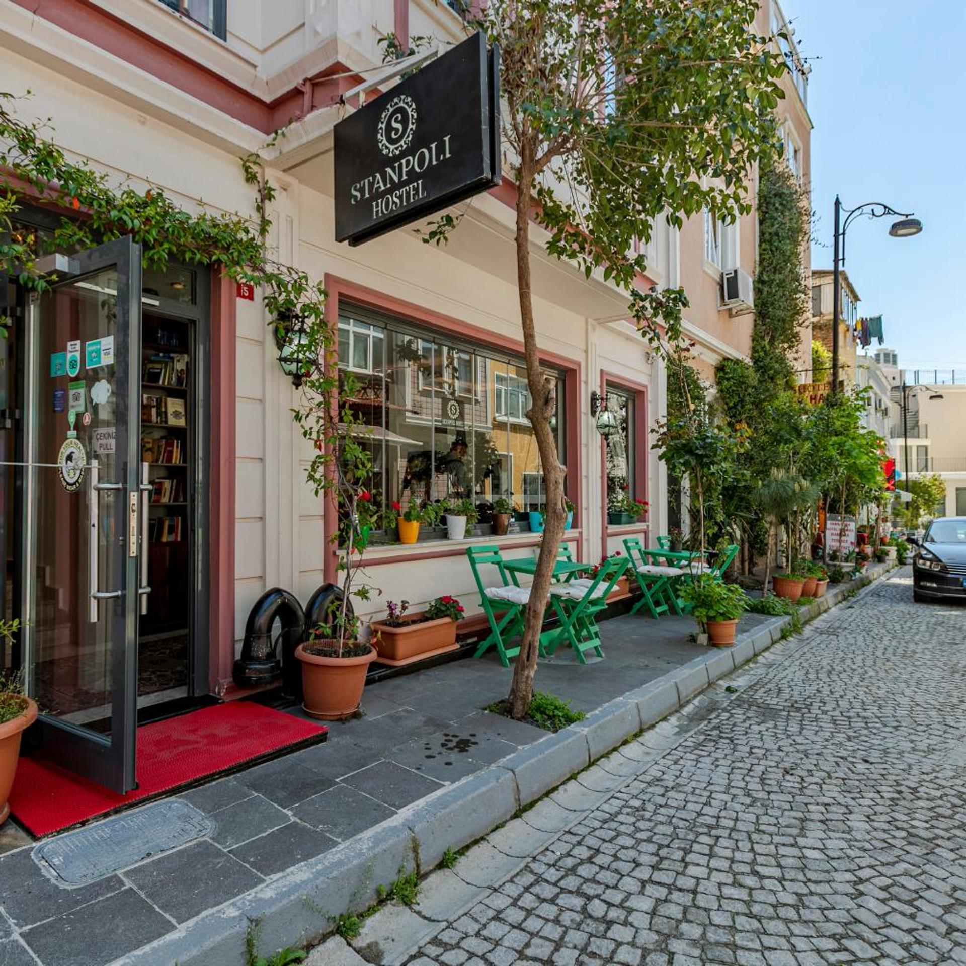 Stanpoli Hotel 46/55