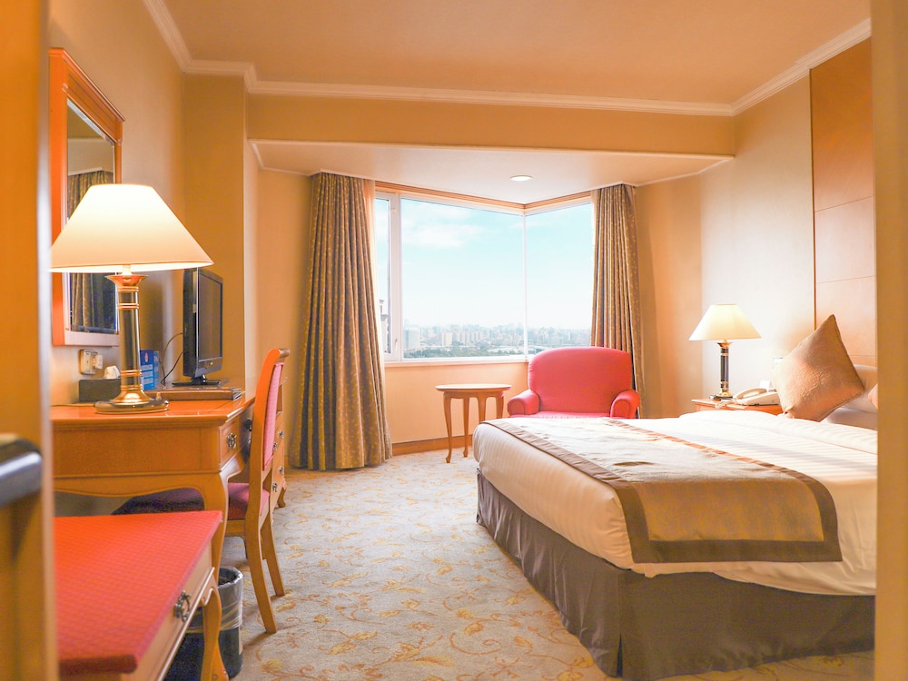 Hotel New Century Beijing 25/50