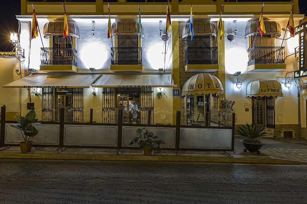 Hotel La Pinta 2/41