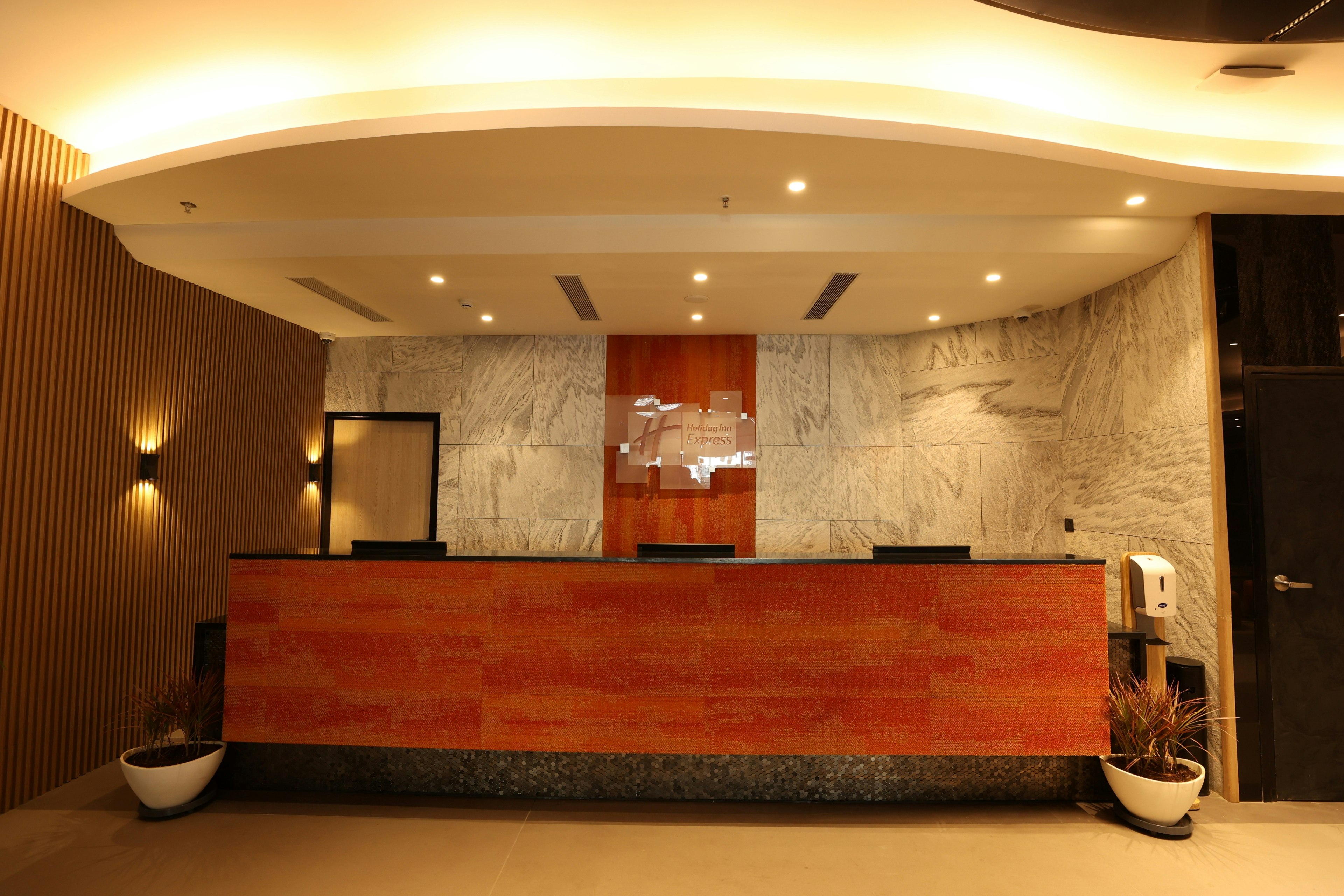 Holiday Inn Express and Suites Jaipur Gopalpura 3/43