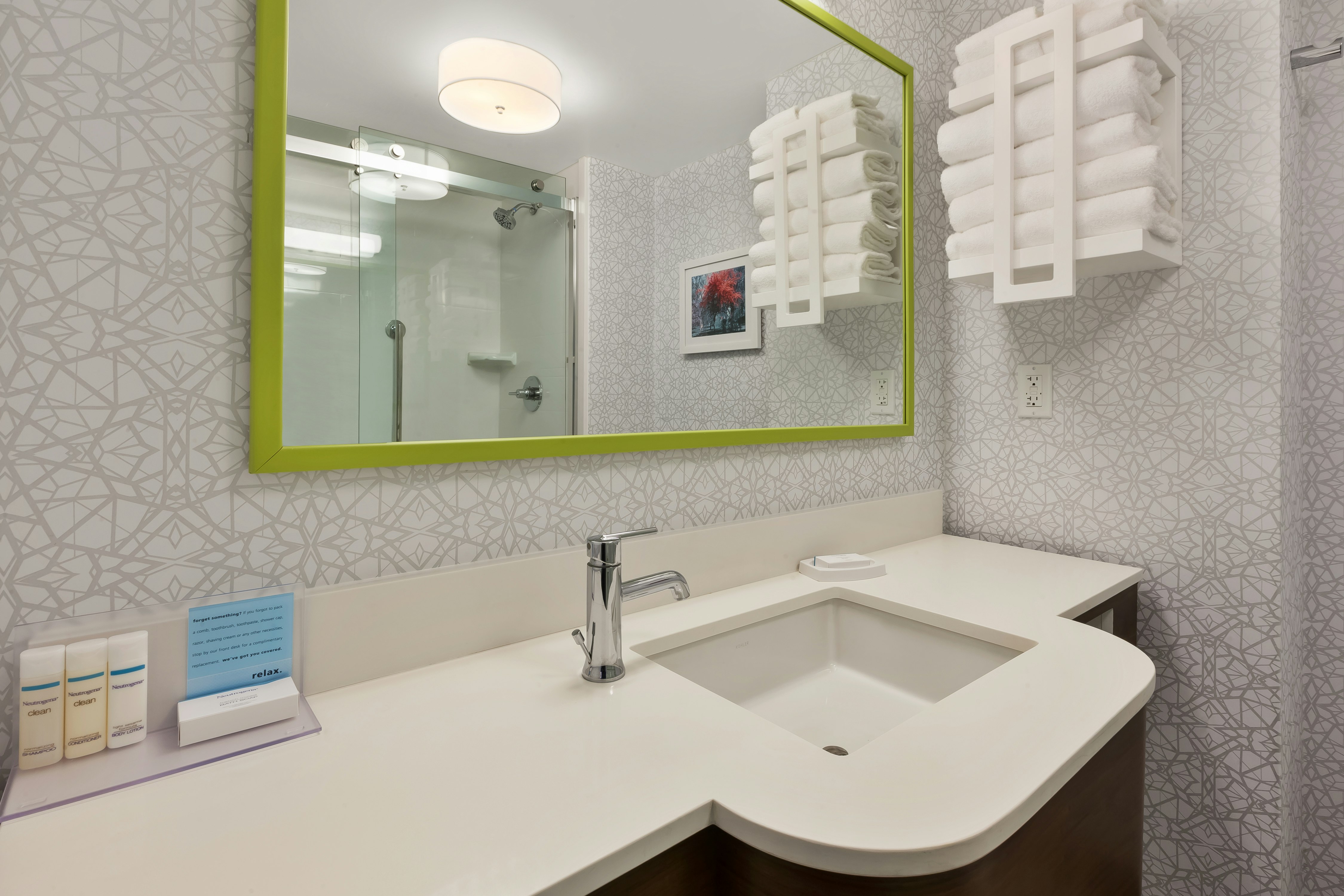 غرفة بسرير كينج لذوي الإعاقة، Hampton Inn Traverse City 7/10