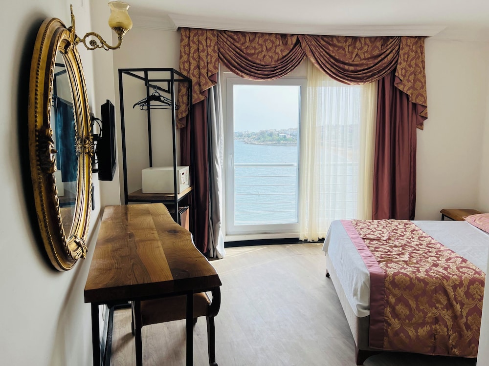 Tepe Beach Hotel 10/20