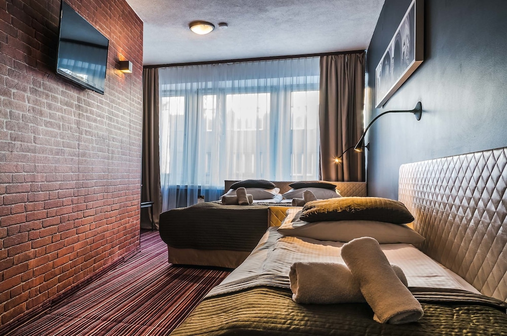 Delta Hotel 36/50