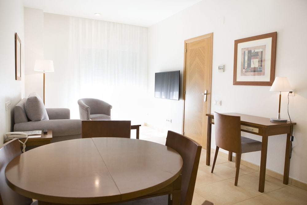 ALBUFERA APARTHOTEL 22/28