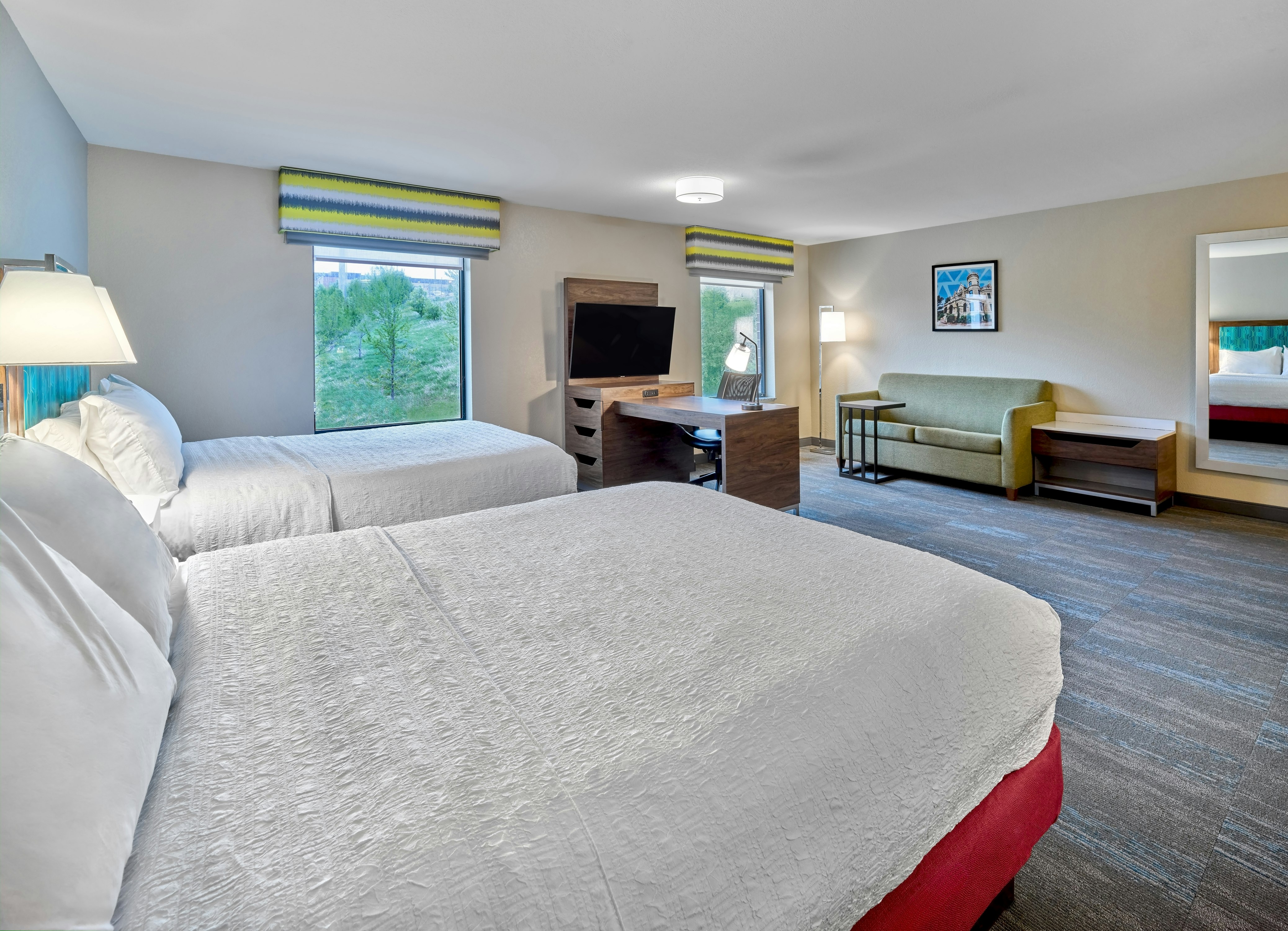 استوديو بسريرين كوين، HAMPTON INN OMAHA MIDTOWN-AKSARBEN AREA 2/8