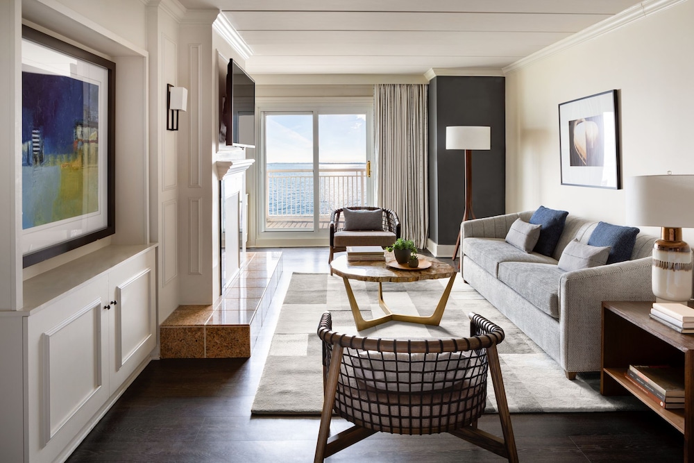 Newport Harbor Island Resort 42/66