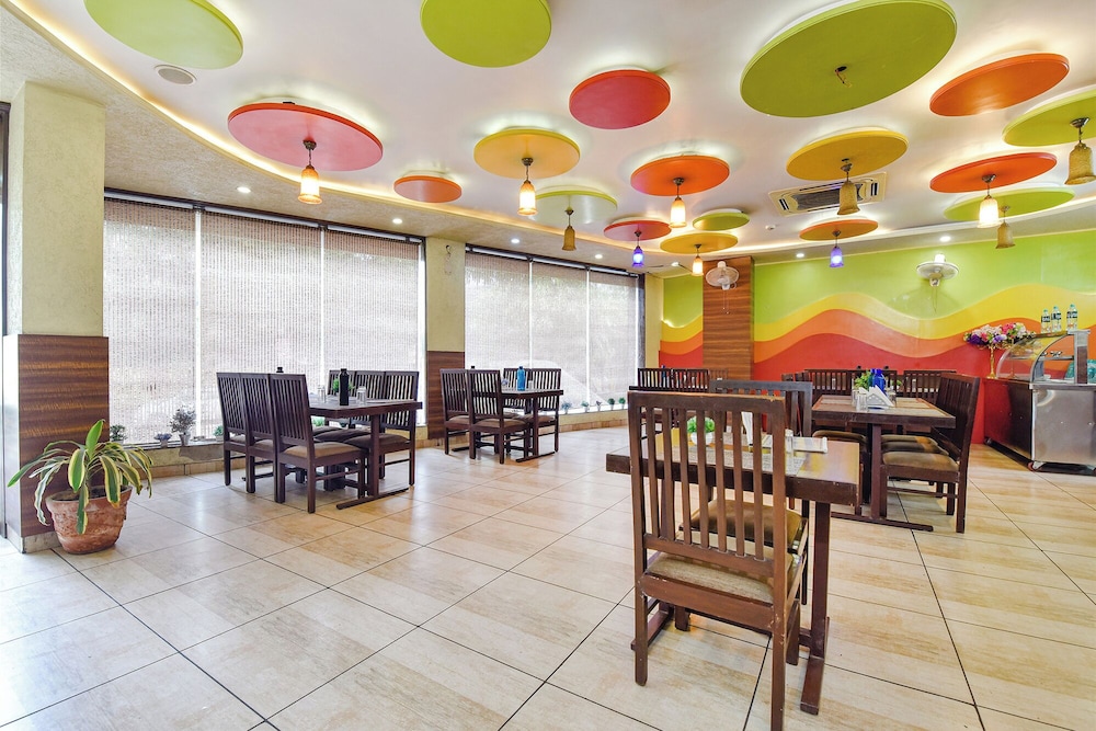 Fabhotel Padmavati Palace 45/49