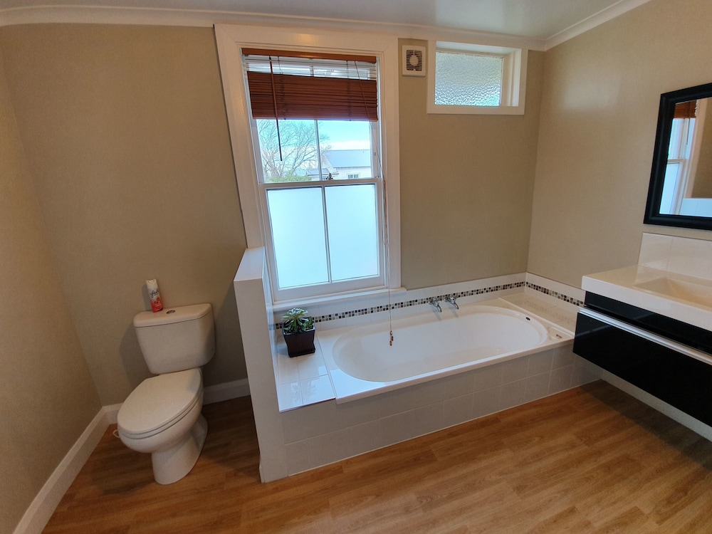 U Studios Masterton, SureStay Collection by Best Western 44/49