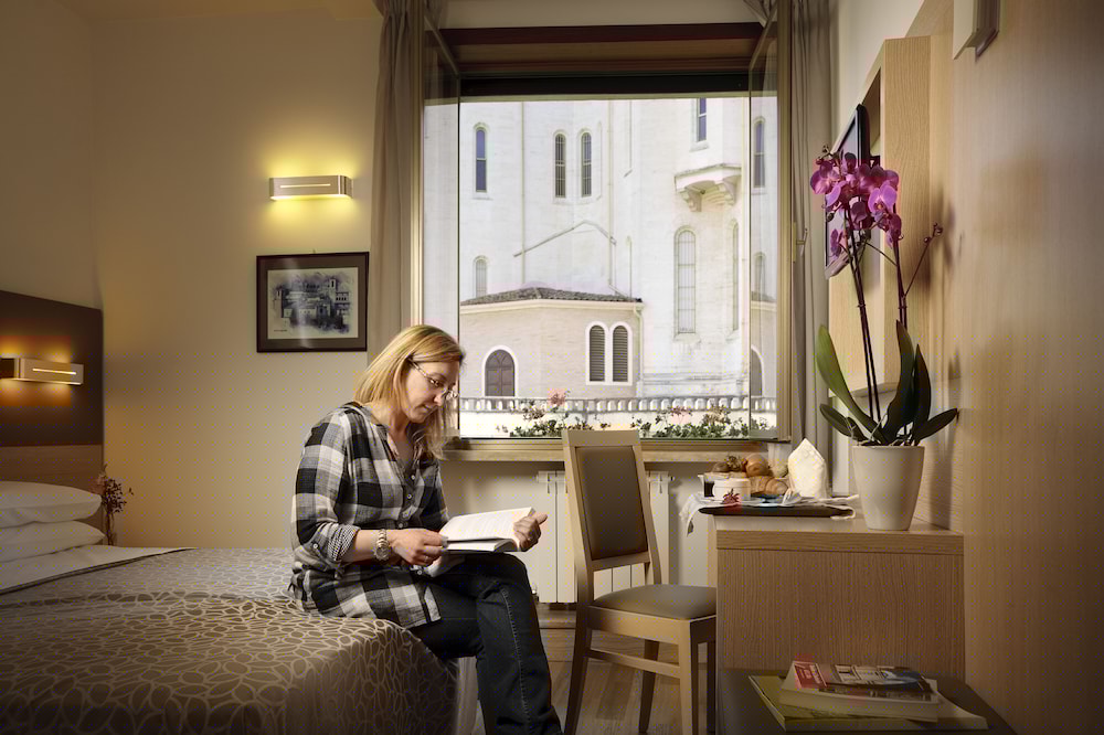 Hotel Delle Rose 30/45
