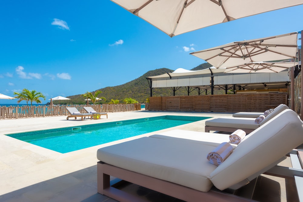 Anse Marcel Beach Resort 16/50