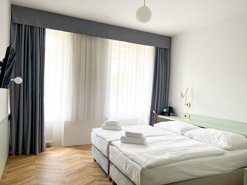 Beranek Hotel 36/64