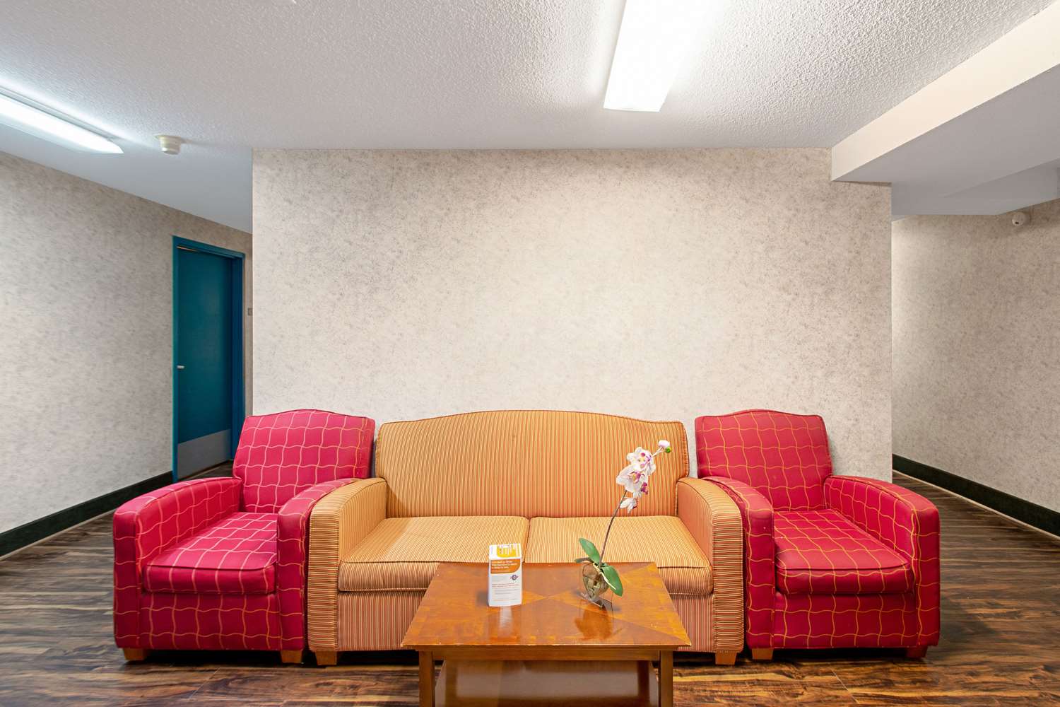 Econo Lodge Utica 5/7