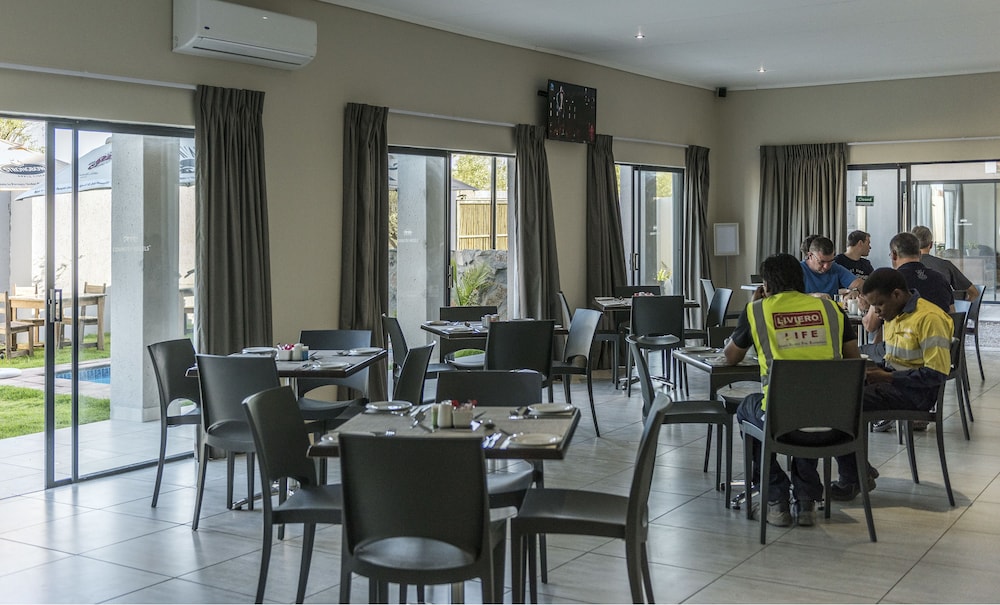 Pofadder Inn by Country Hotels 24/45