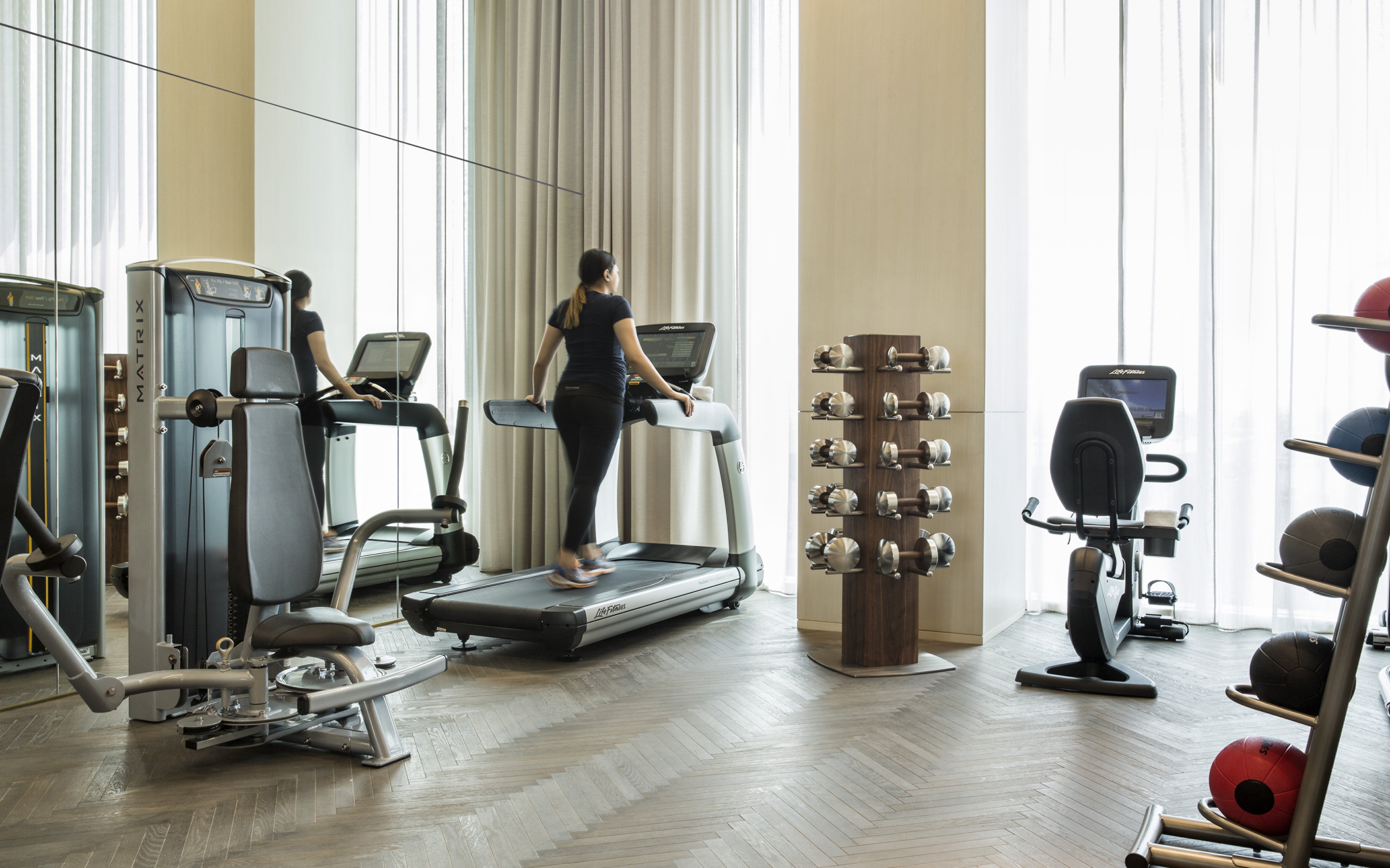 Four Seasons Hotel Kuwait at Burj Alshaya 40/78
