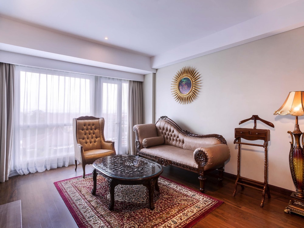 Grand Mercure Yogyakarta Adi Sucipto 43/70