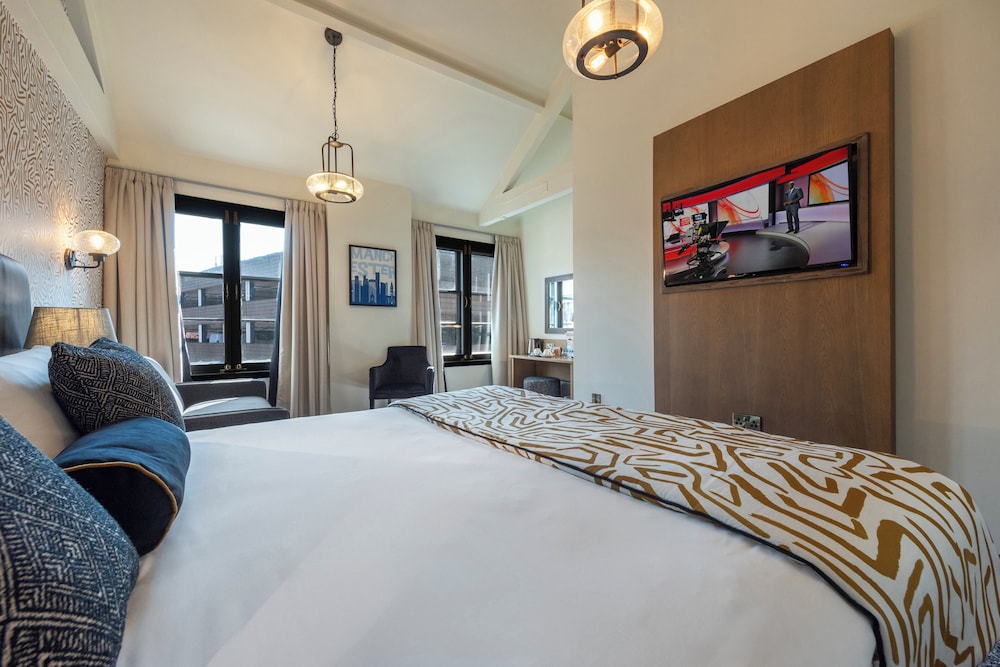 The Abel Heywood Pub & Boutique Hotel 13/43