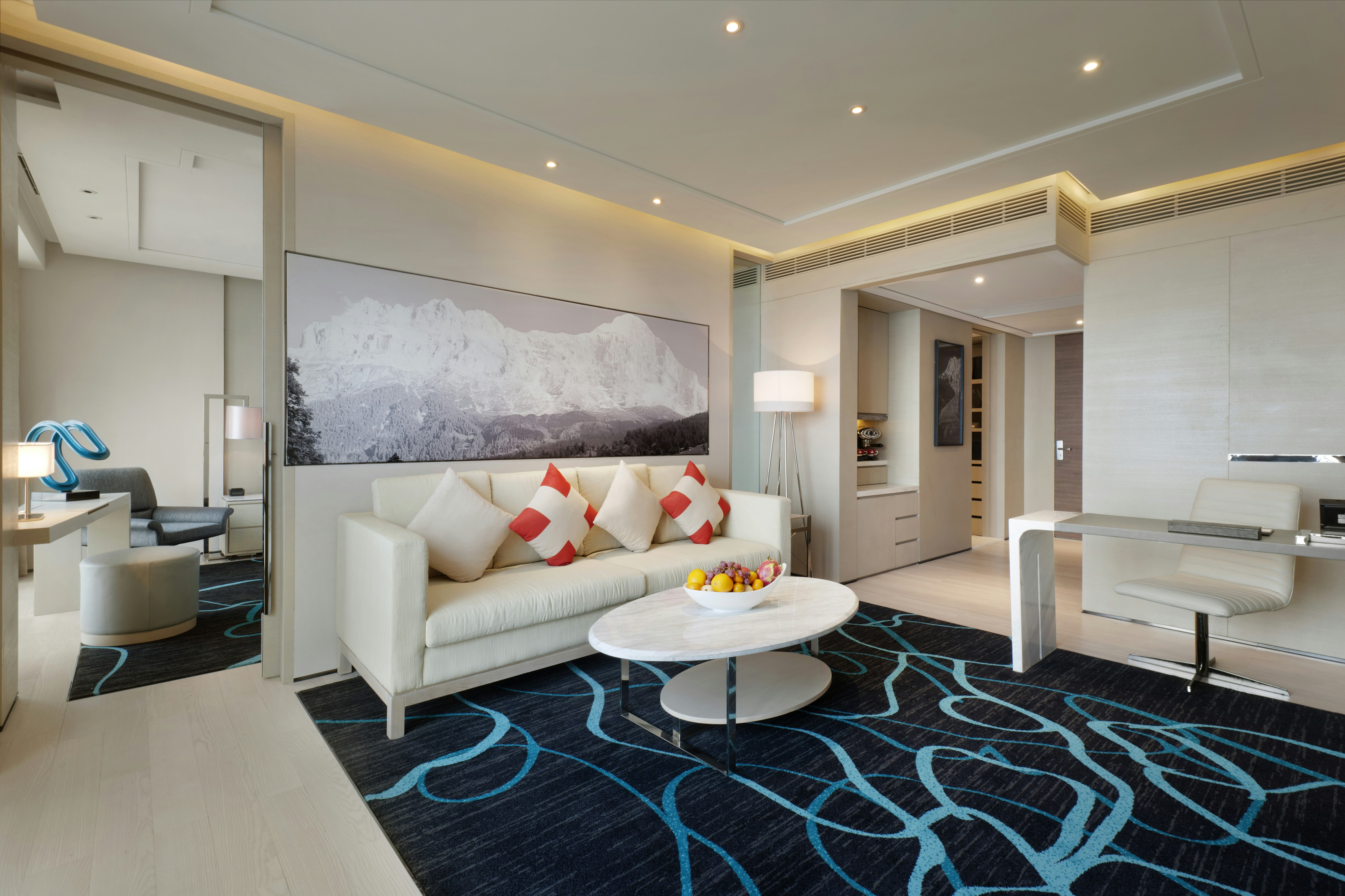 1 BEDROOM, DELUXE, SUITE, KING BED