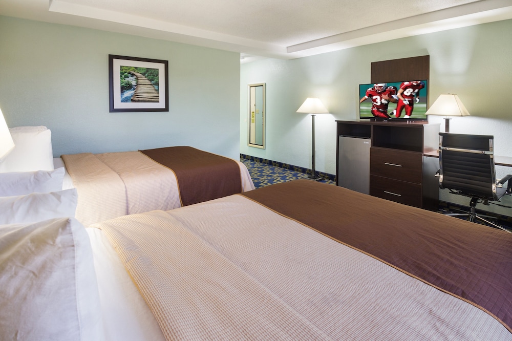 Red Roof Inn Batavia 14/47