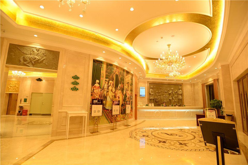 Vienna Hotel (Dongguan Dalang Bus Station) 13/42