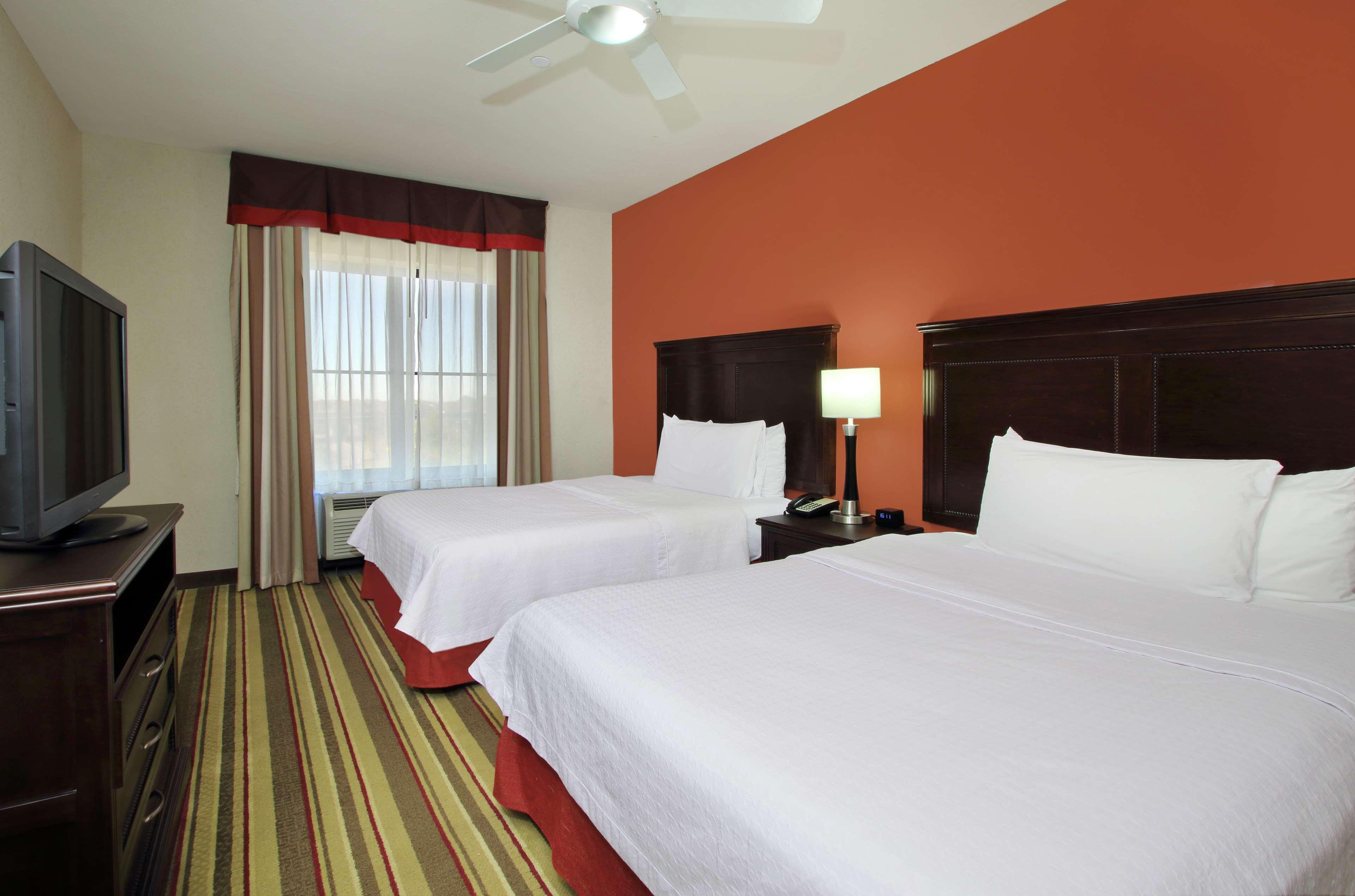 2 BEDROOMS, SUITE, 1 KING OR 2 QUEEN BEDS, 2 BATHROOMS