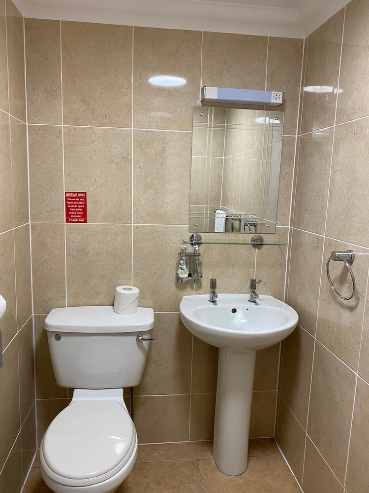 Waverley Guest House 37/39