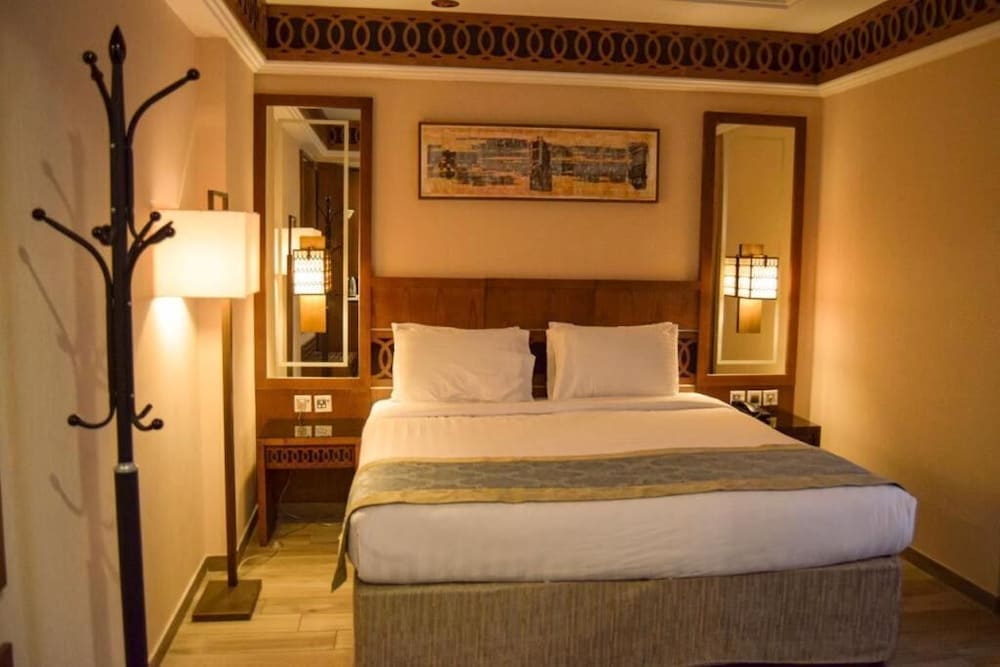 فيوليت(Violet Al Azizia Hotel) 14/50